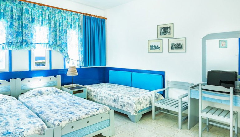 Faros Apartments