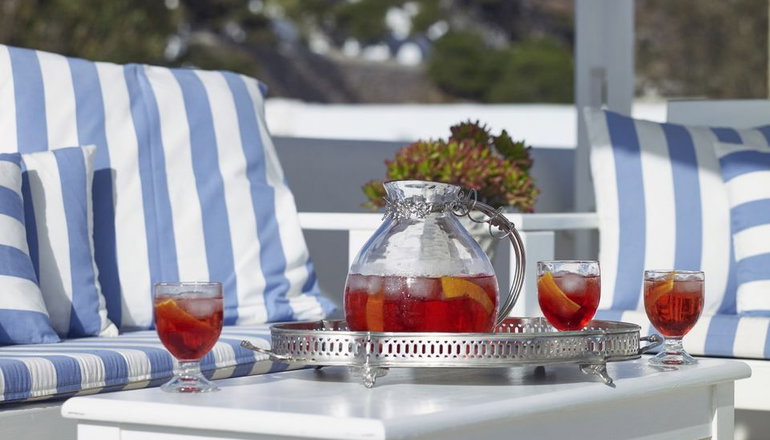 Folegandros Apartments