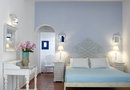 Folegandros Apartments