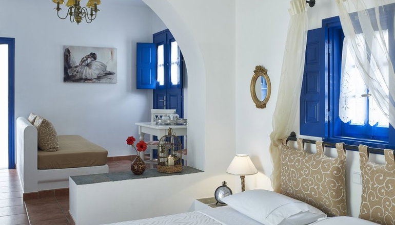 Folegandros Apartments