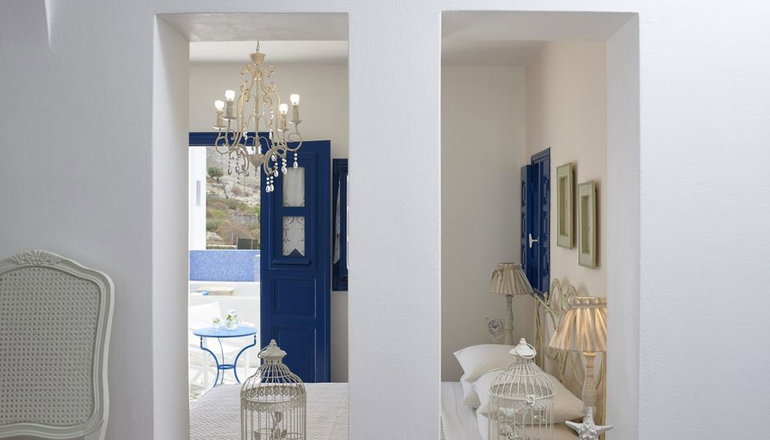 Folegandros Apartments