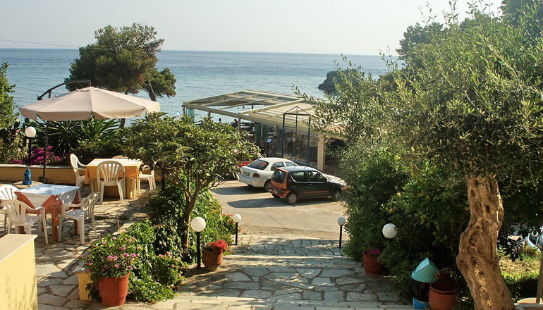 Glyfada Beach Hotel