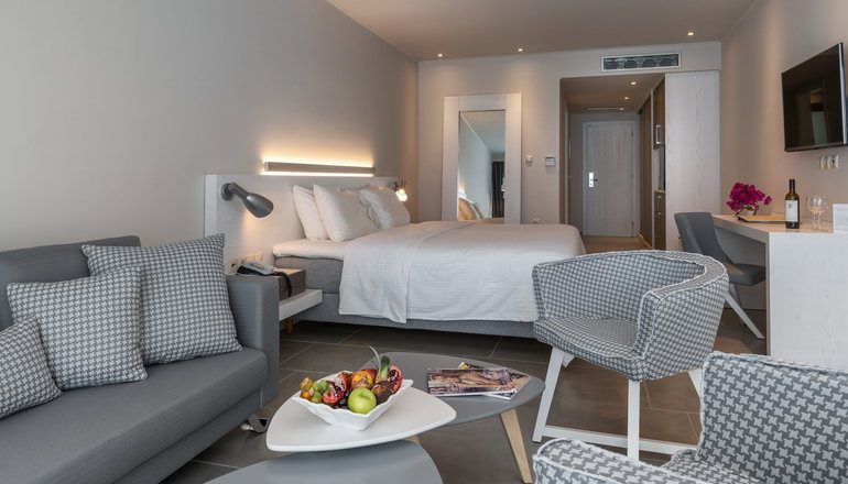 5* Kassandra Bay Resort, Suites & SPA