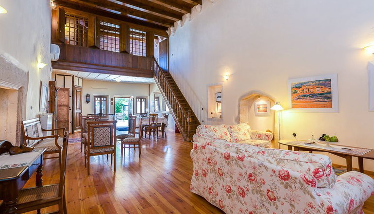 Anassa Estate