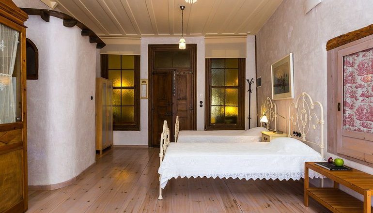 Anassa Estate