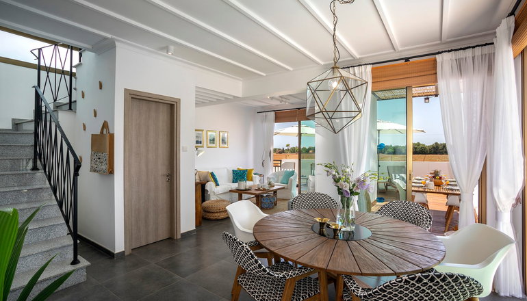 Louis Chris Le Mare Villa