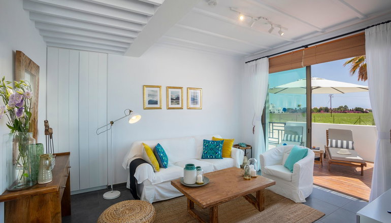 Louis Chris Le Mare Villa