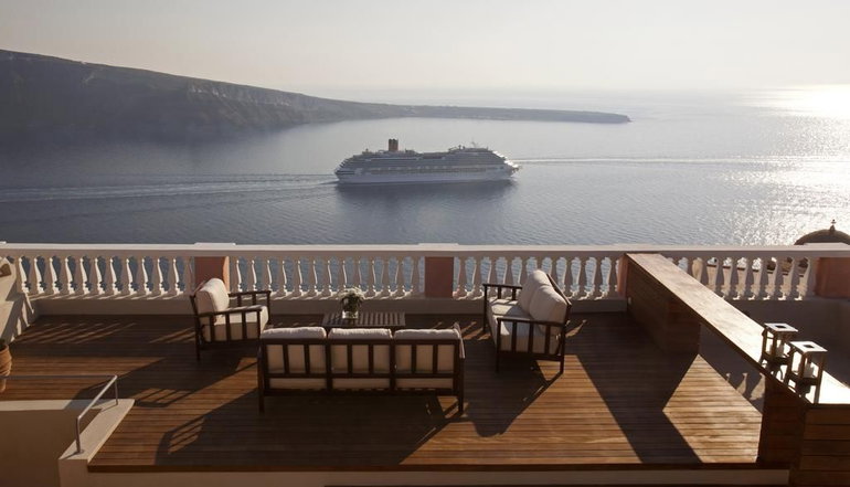 Oia Mansion