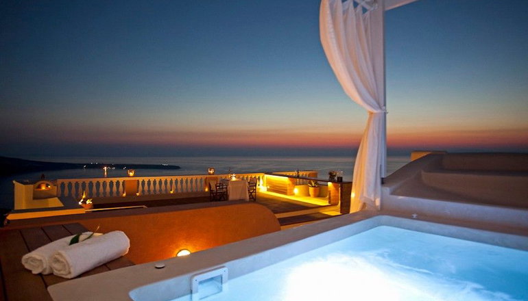 Oia Mansion