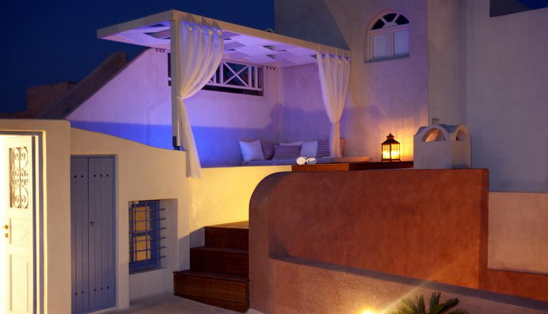Oia Mansion