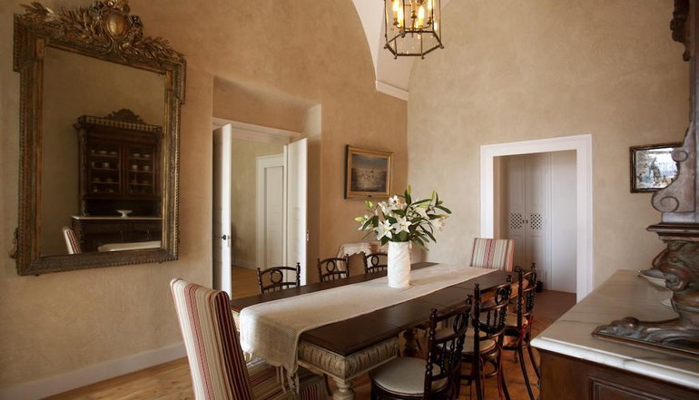 Oia Mansion