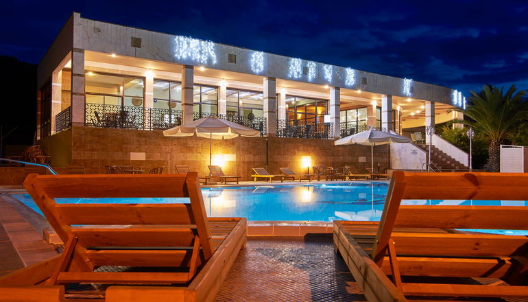 Rema Hotel - Βουρβουρού, Χαλκιδική