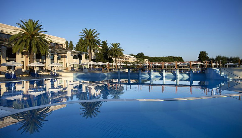 5* Roda Beach Resort & Spa