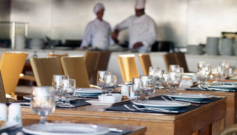 5* Roda Beach Resort & Spa