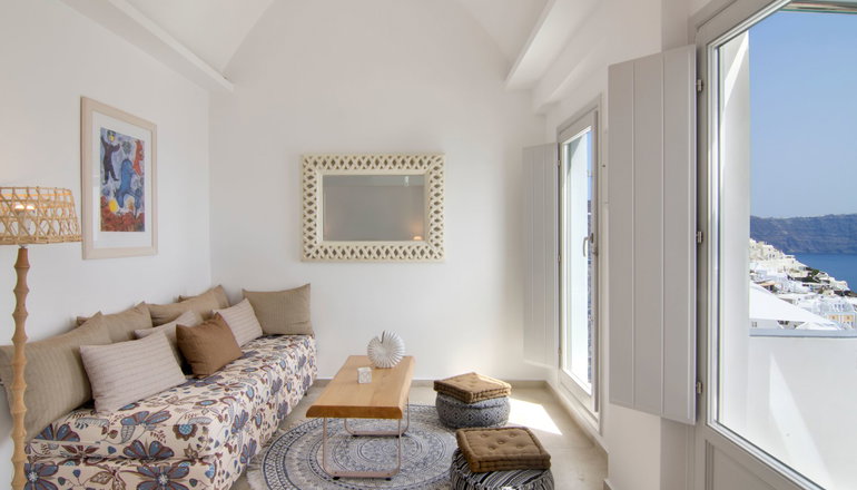 4* Santorini Secret Premium