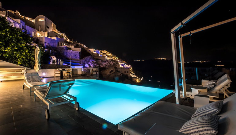5* Santorini Secret Suites & Spa