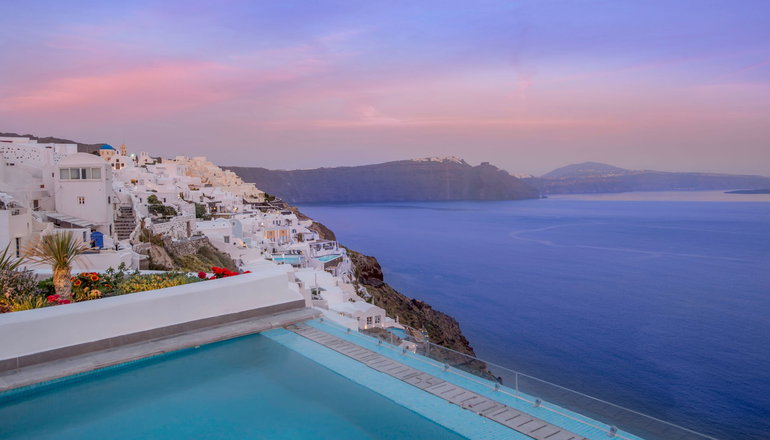 5* Santorini Secret Suites & Spa