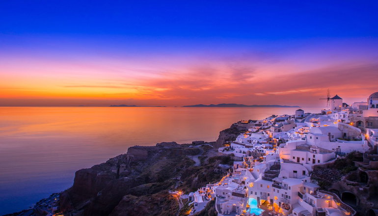 5* Santorini Secret Suites & Spa