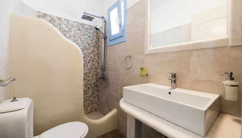 Stratos Apartments & Studios