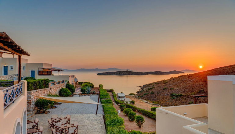 Sunrise Beach Suites - Αζόλιμνος, Σύρος