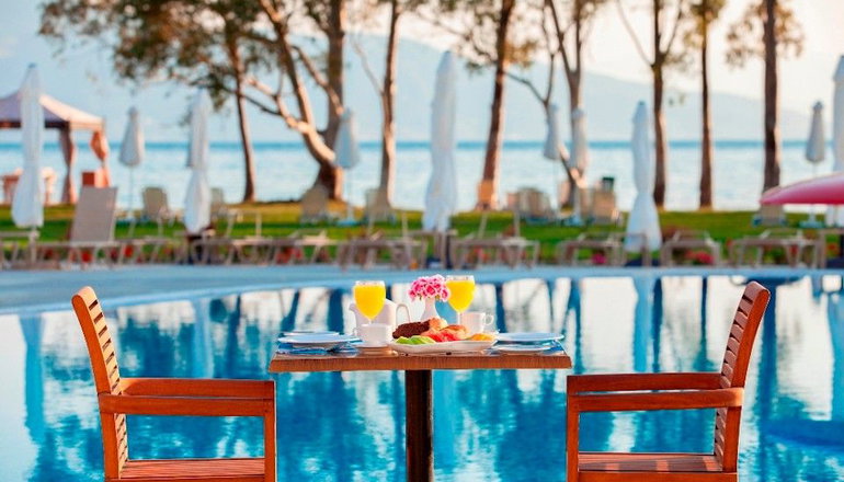4* Louis Kerkyra Blue