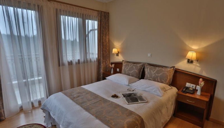 Xenios Dias Hotel