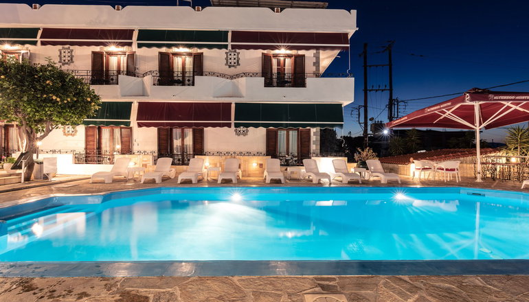 Yianna Hotel