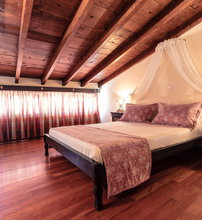 Yianna Hotel