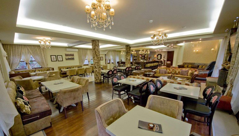 Hotel Grand Chalet
