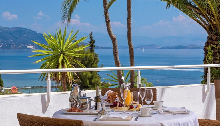 5* Kontokali Bay Resort & Spa