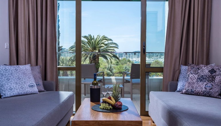 5* Kontokali Bay Resort & Spa
