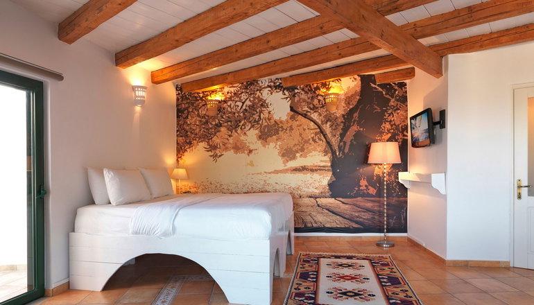 4* Cressa Ghitonia Village