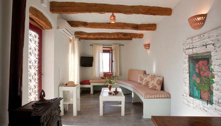 4* Cressa Ghitonia Village