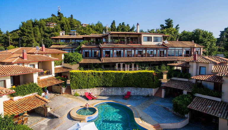 Akritas Ef Zin Villas & Suites