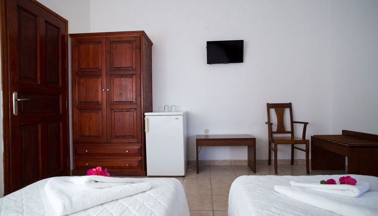5* Maistros Village Hotel - Καρτεράδος, Σαντορίνη