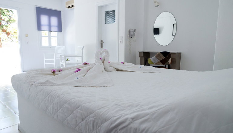 5* Maistros Village Hotel - Καρτεράδος, Σαντορίνη
