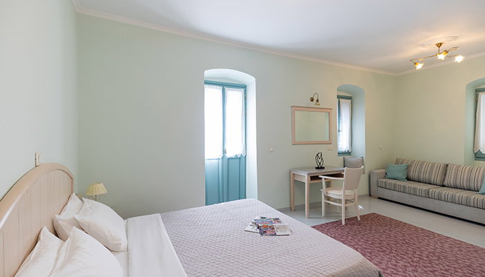999 Luxury Hotel