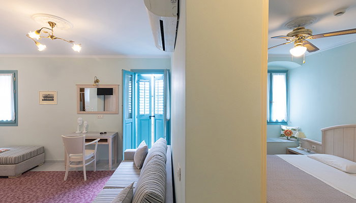 999 Luxury Hotel