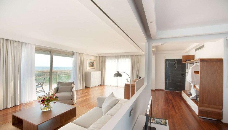 5* Buca Beach Resort