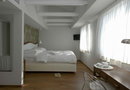 5* Metropolis Hotel