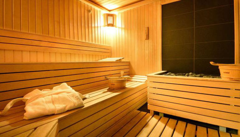 5* Royal Paradise Hotel
