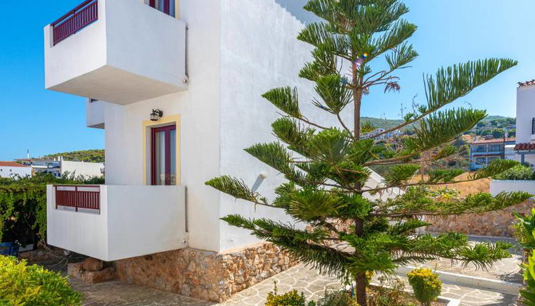 Laza Beach Inn - Σκάλα, Αγκίστρι