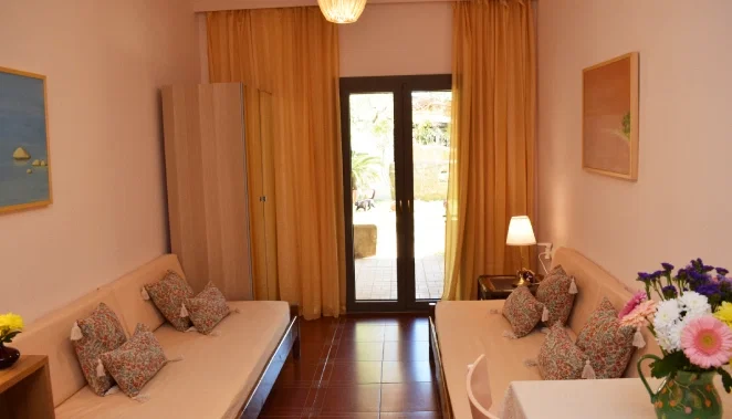 Hotel Ariadne - Σκύρος