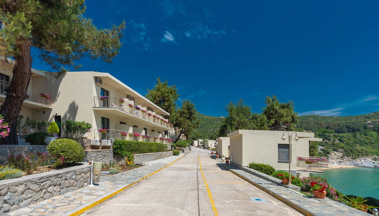 4* Tosca Beach Hotel