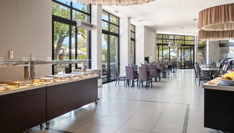 4* Long Beach Resort Hotel - Αίγιο