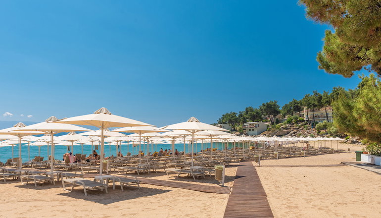 4* Tosca Beach Hotel