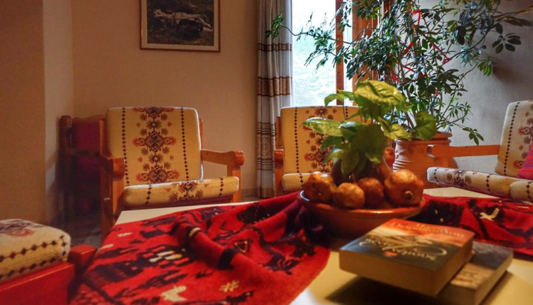 Το Μπαλκόνι της Αγόριανης