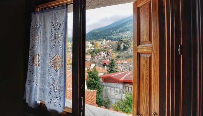 Το Μπαλκόνι της Αγόριανης