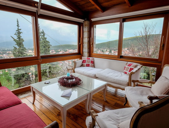 4* Ξενώνας Κυριακή & Αμφίκλεια Suites - Αμφίκλεια, Παρνασσός