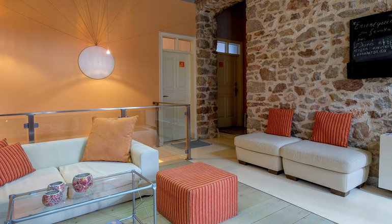 4* Ξενώνας Κυριακή & Αμφίκλεια Suites - Αμφίκλεια, Παρνασσός